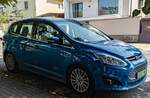 Ford C-Max Energi PLugin Hybrid in der Farbe Candy Blue.