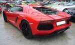 Heckansicht eines Lamborghini Aventador LP700-4 Coupe aus dem Jahr 2013.