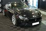 Maserati Quattroporte der Seria VI. Die sechste Serie des Quattroporte steht seit 2013 bei den Händlern. Hier wurde ein Modell nach dem Facelift im Jahre 2016 abgelichtet. Aktuell sind folgende Motorisierungen lieferbar: V6-Motor mit einem Hubraum von 2979 cm³, einer Leistung von 430 PS und einer Höchstgeschwindigkeit von 288 km/h oder ein V8-Motor mit einem Hubraum von 3799 cm³, einer Leistung von 530 PS und einer Höchstgeschwindigkeit von 310 km/h. Essen Motorshow am 06.12.2023.