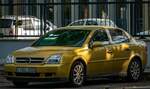 Opel Vectra C pre-Facelift in der Farbe  Nepalgelb   (Nepal Yellow). Foto: Mai, 2024.