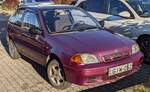 Suzuki Swift Mk2 Facelift in der Farbe Framboise Purple.