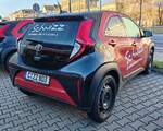 =Toyota Aygo X von SCHNIZZ, dem schnellen Schnitzelrestaurant in Chemnitz, 12-2024