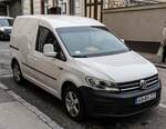 VW Caddy aus der dritten Generation (zweite Facelift ab 2015), gesehen in November, 2024.