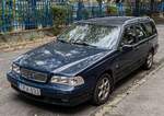 Volvo V70 aus der ersten generation.