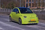 Fiat Abarth 500e, gesehen in der Stadt Luxemburg. 02.2025