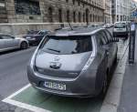 Nissan Leaf in der Innenstadt von Budapest.