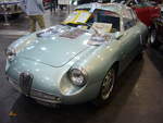 Alfa Romeo Giulietta SZ  coda tonda , gebaut von 1959 bis 1963 in 210 Exemplaren. Die sportliche Karoserie wurde bei Zagato/Milano entworfen und montiert. Der abgelichtete Wagen stammt von Februar 1962. Angetrieben wird der Wagen von einem Vierzylinderreihenmotor, der aus einem Hubraum von 1290 cm³ eine Leistung von 98 PS an die Hinterachse bringt. Techno Classica Essen am 14.04.2019.