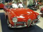 Alfa Romeo Giulietta Spider, produziert in den Jahren von 1955 bis 1962. Die Baureihe 750 wurde bereits 1954 vorgestellt. Auf Initiative des US-Importeurs Maxi Hoffmann (Auch der geistige Vater des Mercedes Benz 190SL) wurde ein Jahr später der Spider auf den Markt gebracht. Der Vierzylinderreihenmotor hat einen Hubraum von 1290 cm³ und leistet 65 PS und sogar 90 PS in der Version Spider Veloce. The Malta Classic Car Collection in Saint Paul´s Bay am 09.09.2023.