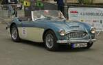 Austin Healey 3000, erreicht den Parkplatz bei der Gëlle Fra in der Stadt Luxemburg, bei der Luxemburg Classic. 14.09.2024 