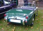 Heckansicht eines Austin Healey Sprite MK1. Oldtimertreffen beim Theater an der Niebu(h)rg am 20.10.2024 in Oberhausen/Rhld.