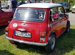 =Austin Mini steht bei der Oldtimerveranstaltung in Frankenberg/Eder.