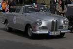 BMW 502/F-3,2 Autenrieht Cabrio, BJ 1958; fährt auf den Parkplatz beim Ziel der Luxemburg Classic ein.