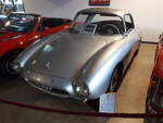 DKW F93 3=6 Monza, im Verkaufsprogramm von 1956 bis 1958. Es handelt sich bei diesem Modell um ein zweisitziges Sport-Coupe auf dem Chassis des DKW F93 3=6. 1956 wurden ca. 10 Fahrzeuge bei Dannehauser & Stauss in Stuttgart produziert. Im Auftrag des DKW-Händlers Wenk aus Heidelberg wurden noch einmal ca. 50  Monza  bei Maßholder (Heidelberg) und und Schenk (Stuttgart) eingekleidet. Für ein solches Sportcoupe musste der geneigte Käufer mindestens DM 10.500,00 ausgeben. Der Dreizylinderreihenzweitaktmotor leistet 906 cm³ Hubraum, je nach Vergaserbestückung, 40 PS/44 PS oder gar 50 PS. Zylinderhaus in Bernkastel-Kues am 23.05.2024.