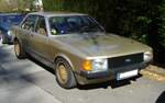 Ford Granada MK2 in der Karosserieversion viertürige Limousine und in der Ausstattungsversion L, wie er in der von 1981 bis 1985 in den Werken Köln und Dagenham/GB produziert wurde. Der  Granny  konnte mit etlichen Motorisierungen bestellt werden. Der gezeigte Wagen ist mit dem häufig georderten V6-Motor mit einem Hubraum von 2293 cm³ und einer Leistung von 114 PS ausgerüstet. Oldtimertreffen an der Bleibergquelle Velbert am 22.09.2024.