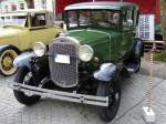 Ford Modell A Tudor. 1928 - 1931. Das Modell A war der Nachfolger des legendren Ford T. Whrend der vierjhrigen Produktionszeit wurden 4.320.446 Einheiten in etlichen Karosserievarianten produziert. Der 4-Zylinderreihenmotor mit 3.3l Hubraum leistet 40 PS. Oldtimertreffen Essen-Kettwig am 01.05.2012.