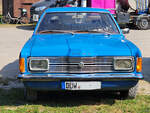 Frontansicht eines Ford Taunus XL.