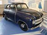 Lloyd 300, Auto & Uhrenwelt Schramberg, 6.3.11  Baujahr 1952  10 PS aus 293 ccm  75 km/h schnell  Sperrholzaufbau mit Kunstlederüberzug: verfault statt zu rosten...