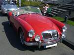 Der MG A kam 1955 auf den Markt und war als Roadster und geschlossenes Coupe lieferbar.