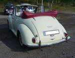 Heckansicht einer Morris Minor 1000 Cabriolimousine aus dem Jahr 1957. 10. Oldtimertreffen des AMC Duisburg am 25.08.2024 am LaPaDu Duisburg.