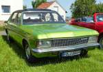 Opel Admiral steht bei der Oldieausstellung in Fulda-Harmerz, Juni 2014