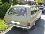 Heckansicht eines Opel Kadett B CarAvan aus dem Jahr 1970 im Farbton mistralbeige.