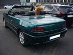 Heckansicht eines Peugeot 306 Cabriolet.