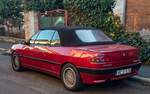 Rückanischt: roter Peugeot 306 Cabriolet in Rouge Lucifer Nacre. Foto: 09.2021