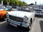 PEUGEOT-404 anlässlich der Oldtimerveranstaltung in St.Martin; 240407