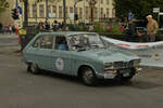 Renault R 16, erreicht den Parkplatz bei der Gëlle Frau in der Stadt Luxemburg, bei der Luxemburg Classic.