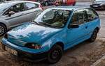 Dreitürer Geo Metro (technisch ein Suzuki Swift II) in der Farbe Liberty Blue. Foto: 07.2024