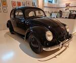 =VW 39 Vorserien-Volkswagen, Bj. 1939, 985 ccm, 23 PS, gesehen im Museum PROTOTYP in Hamburg, 09-2024.