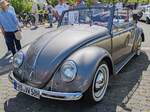 =VW Käfer Cabrio, gesehen bei der Oldtimerveranstaltung in Frankenberg/Eder. Mai 2024