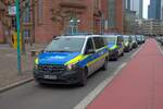 Polizei Frankfurt Mercedes Benz Vito am 15.02.25 in der Innenstadt