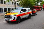 DLRG Toyota Hilux GW-Wasserrettug (Pelikan Frankfurt 55/58-2) am 03.10.24 beim Tag der offenen Tür der Feuerwehr Bonames