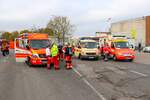 ASB und DRK Mercedes Benz Sprinter RTW und KTW am 26.10.24 bei einer Katastrophenschutzübung in Gundernhausen im Landkreis Darmstadt Dieburg