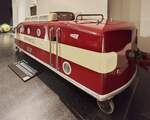 =Berliner Zoo-Express, Bj. 1955, 1192 ccm, 28 PS, drehte ab Juli 1955 seine Runden im Berliner Zoo. Heute ausgestellt im Museum PROTOTYP in Hamburg, 09-2024