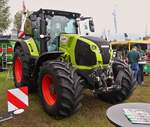 Claas Axion 870, aufgenommen bei einem Rundgang ber die Landwirtschaftsmesse in Ettelbrck.