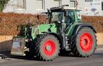 =Fendt Vario 818 ist unterwegs in Fulda bei einer der vielen bundesweiten Bauerndemos im Januar 2024