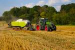 LU Norbert Mäser Fendt Vario 942 mit Claas Quadrant 5300 FC am 19.07.24 beim Stroh Pressen in der nähe vom Langenselbold