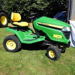 =John Deere X 304, gesehen beim John Deere - Lanz - Treffen in Kirchheim am See im August 2016