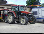 NEW HOLLAND M 100 bei einer Garage in Worben am 29.05.2022