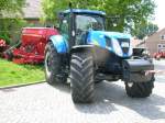 New Holland T7060 auf dem Gelnde der TU Dresden zum Hoffest 