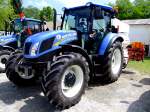 NEW HOLLAND - SERIE TD5; 95PS, Hubraum 4485ccm und eine Hchstgeschwindigkeit von 40km/h; 130518