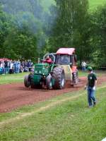 Hier nochmals der grne Belazerus beim ntraktorpulling in Oberlungwitz. Diese Traktoren starten beim richtigen Traktorpulling in der 3,5t Klasse. 