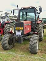 Belarus 920; BJ 1999; 80PS; stand auf dem Gelände beim Oldtimertreffen in Warken. 21.07.2024