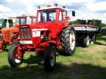 Traktor MTZ Belarus 50 aus dem ehem. Landkreis Lbz (LBZ) mit Anhnger,fotografiert beim 18. Oldtimer- und Traktoren-Treffen im AGRONEUM in Alt Schwerin [12.08.2012]