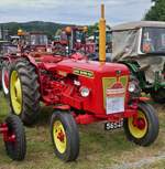 David Brown 880; BJ 1964; 46 PS; 3 Zyl; 2925 ccm; gesehen beim Oldtimertreffen in Warken. 21.07.2024