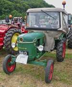 Deutz D 15; BJ 1963; 15 PS; war zum Oldtimertreffen in Warken angereist. 21.07.2024