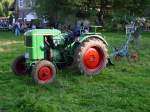 Auf dem Dreschtag an der alten Wassermhle am 03.10.2010 in Bielefeld-Heepen aufgenommen: Ein Deutz F1L 514-51 mit 15 PS aus 1330 ccm.