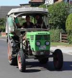 Deutz 3006, unterwegs in Pferdsdorf anl.